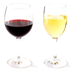 Red and white wine in glass