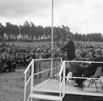 Prime Minister Malcolm Fraser addresses guests at the ceremony to turn the first sod for construction of the new and permanent Parliament House, Capital Hill, Canberra; National Archives of Australia, A6180