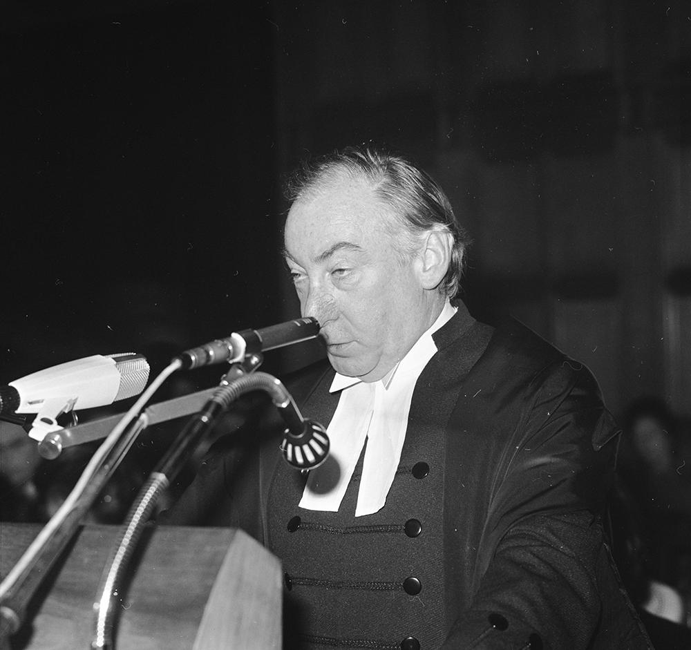 Lionel Murphy in 1973, Image source: Rob Mieremet/Anefo, Wikimedia Commons