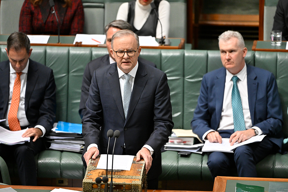 Prime Minister Anthony Albanese speaking to the House of Representatives in tribute to Yunupingu AM, Image source: AUSPIC