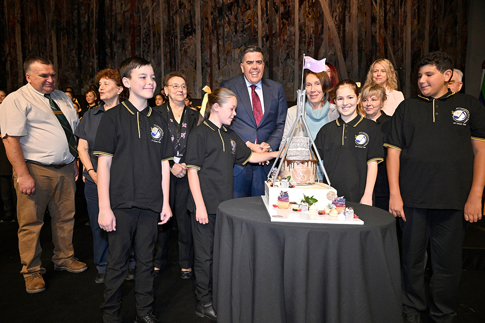 The Presiding Officers mark the 35th anniversary of the opening of Parliament House by Her Majesty Queen Elizabeth II, Image source: AUSPIC